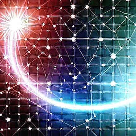 Solana's Treasury War: Smart Money Exits, Leverage Enters